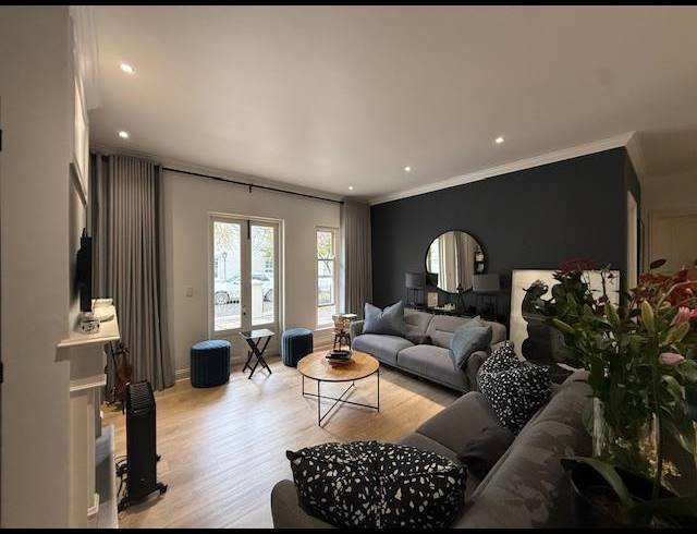 2 BEDROOM PROPERTY TO RENT IN HYDE PARK
